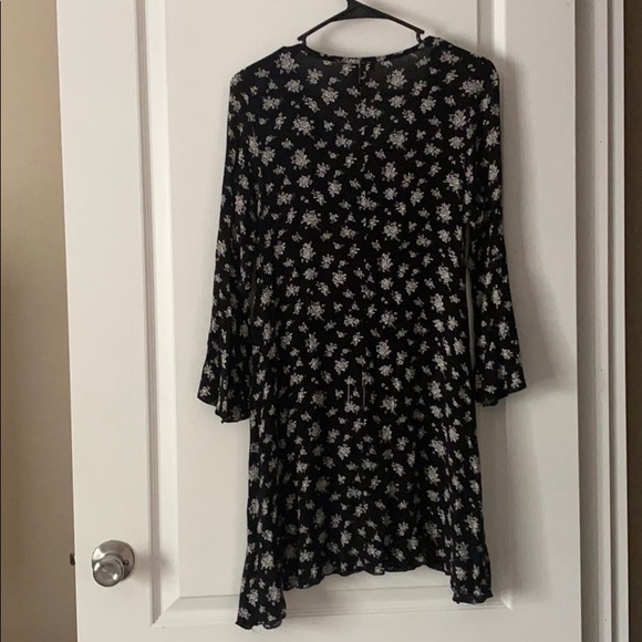 Black flower dress - Picture 2 of 3